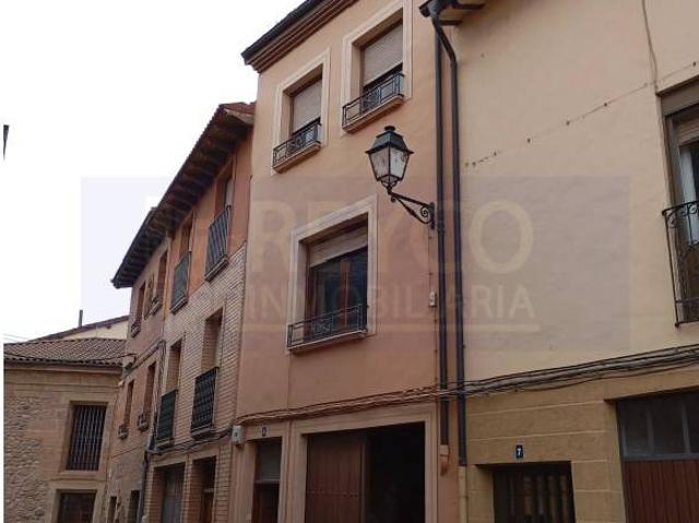 Chalet en venta en Baños De Río Tobía, La Rioja