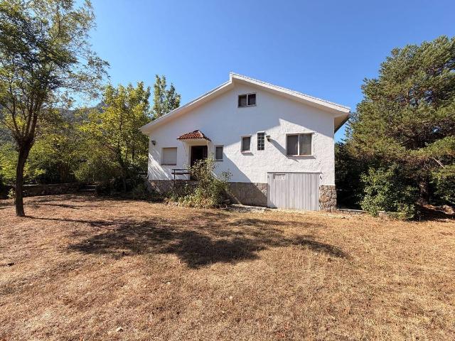 Chalet en venta en Matarraña / Matarranya, Beceite