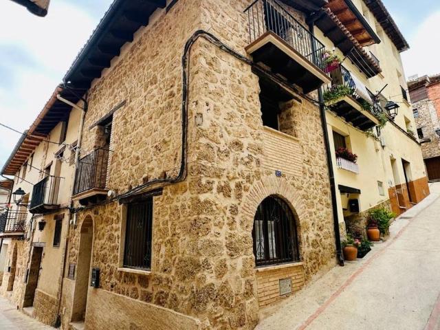 Chalet en venta en Matarraña / Matarranya, Beceite