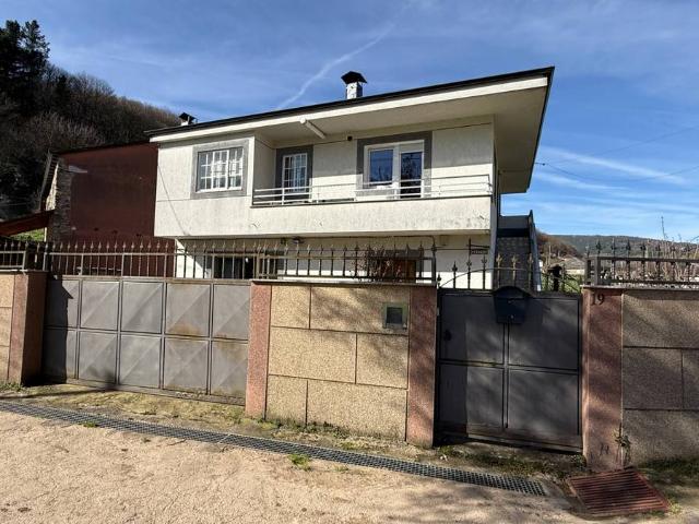 Chalet en venta en Os Ancares, Galicia