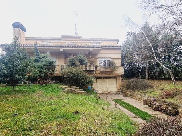 Chalet en venta en Becerril De Campos, Castilla y León