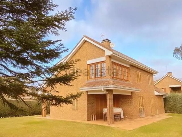 Chalet en venta en Becerril De La Sierra, Madrid