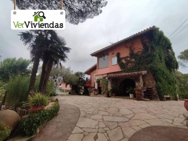 Villa en venta en Begues, Raval d'en Martí