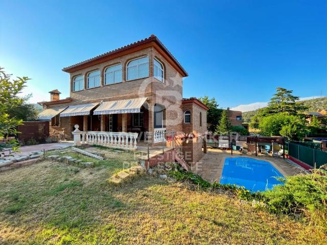 Villa en venta en Begues, Raval d'en Martí