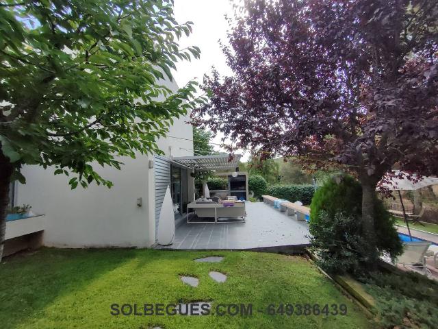 Villa en venta en Begues, Raval d'en Martí