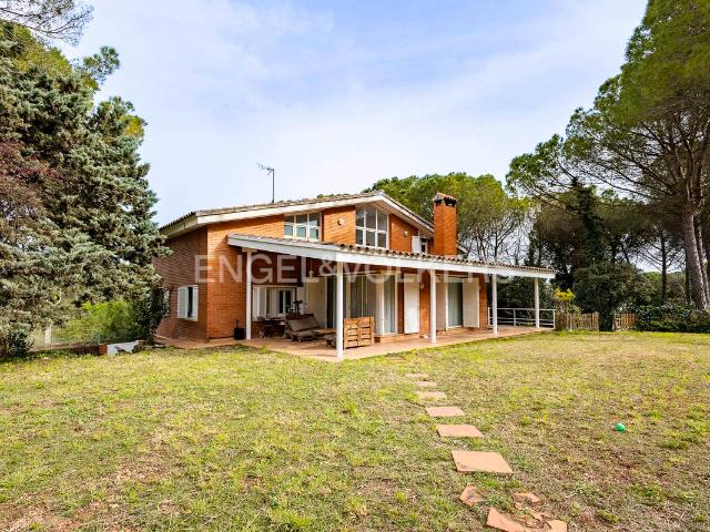 Villa en venta en Begues, Raval d'en Martí