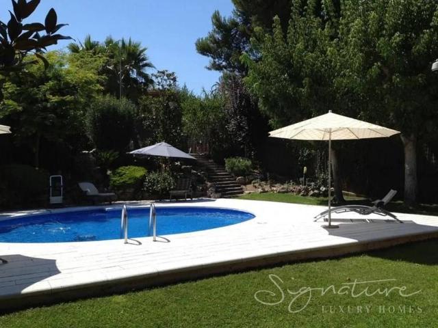 Villa en venta en Cerdanyola Del Vallès, Sant Martí