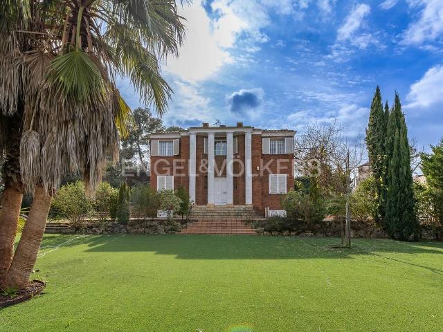 Villa en venta en Cerdanyola Del Vallès, Sant Martí