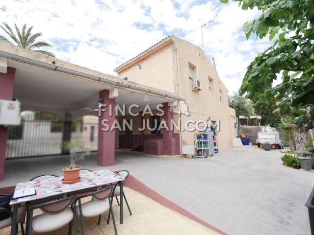 Villa en venta en Sant Joan D'alacant, Benimagrell