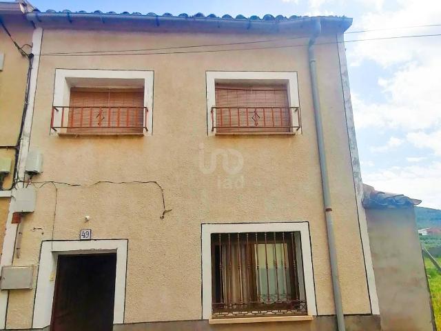 Villa en venta en Belvís De La Jara