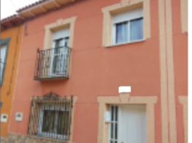 Villa en venta en Belvís De La Jara