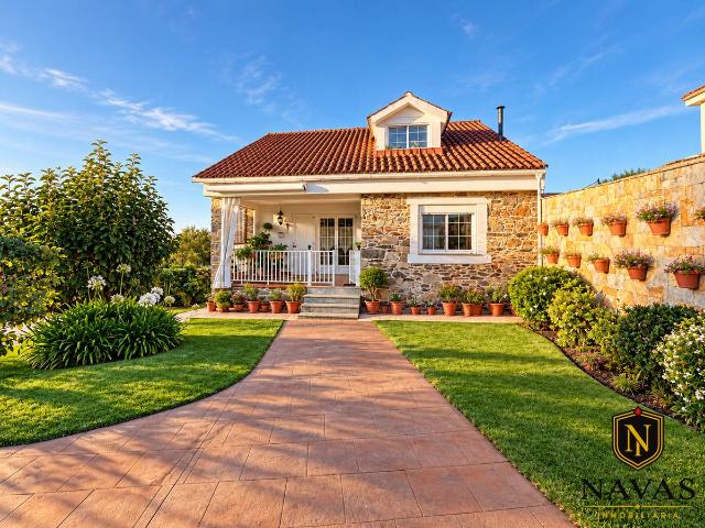 Chalet en venta en A Dobrada, Vigo