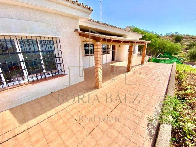 Chalet en venta en Capuchinos, La Axarquía