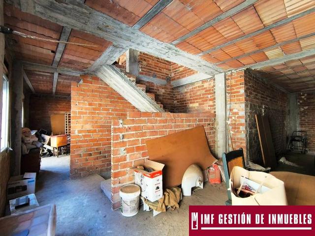 Chalet en venta en Benamocarra, Málaga