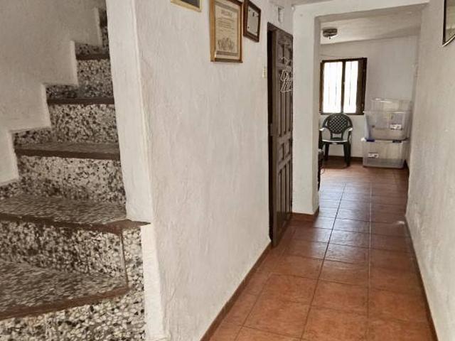 Chalet en venta en Benamocarra, Málaga