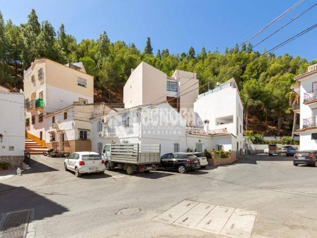 Chalet en venta en Benamocarra, Málaga