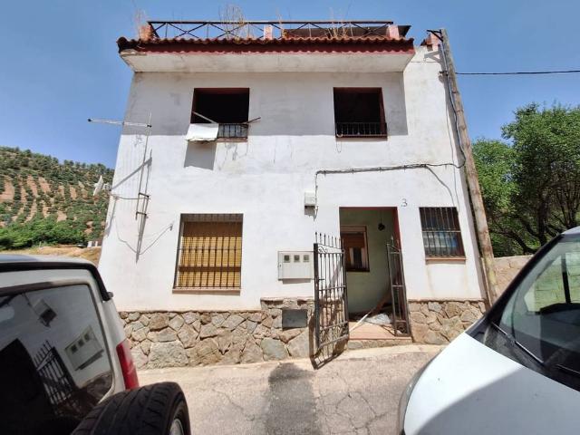 Villa en venta en Benatae, Urbanización 