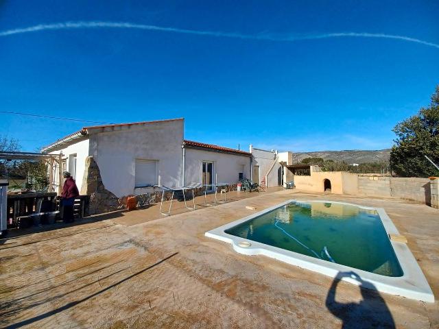Chalet en venta en l'Alt Vinalopó / El Alto Vinalopó, Valencia
