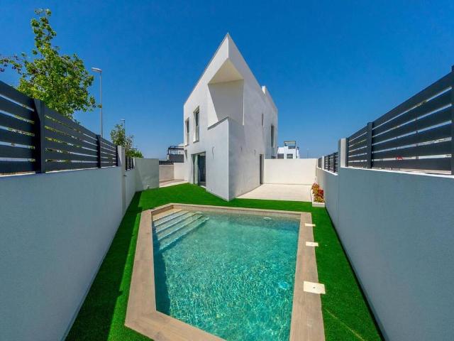 Villa en venta en Benejúzar
