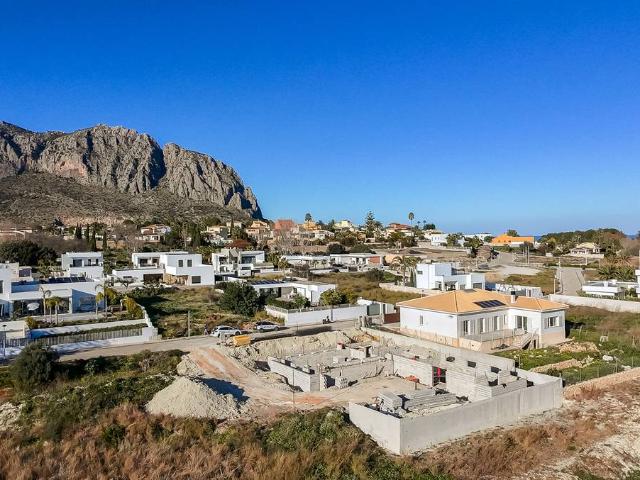 Chalet en venta en Beniarbeig
