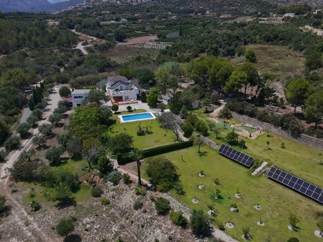 Chalet en venta en Beniarbeig