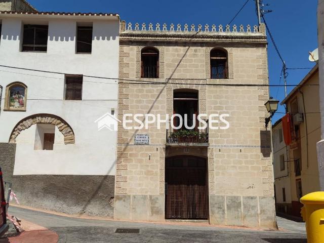 Villa en venta en Beniardá