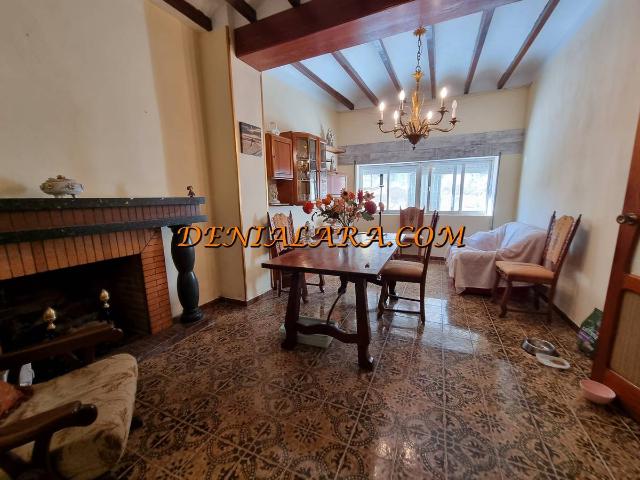 Chalet en venta en Benidoleig, Valencia