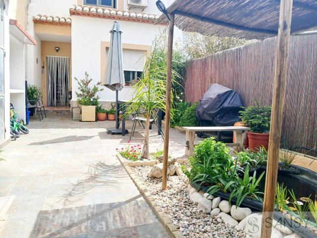 Villa en venta en Benigembla