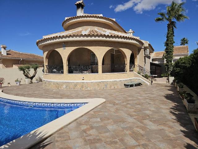 Chalet en venta en Urbanización Benimar, el Baix Segura / La Vega Baja