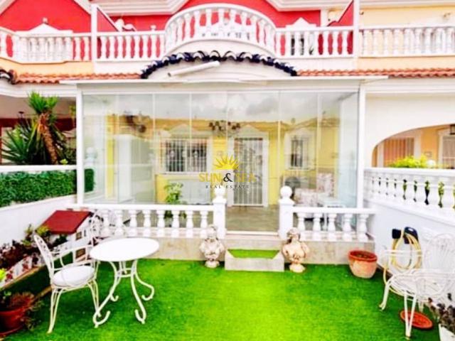 Chalet en venta en Urbanización Benimar, el Baix Segura / La Vega Baja