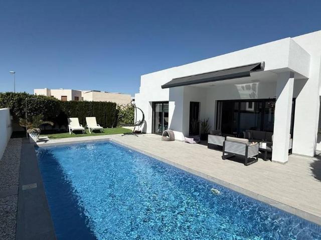 Villa en venta en Benijófar, Urbanización Benimar