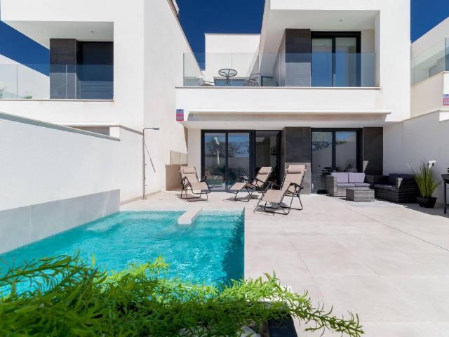 Chalet en venta en Urbanización Benimar, el Baix Segura / La Vega Baja