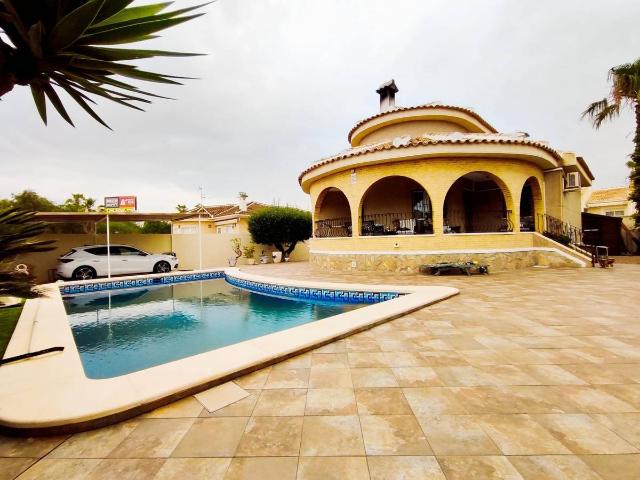 Chalet en venta en el Baix Segura / La Vega Baja, Valencia