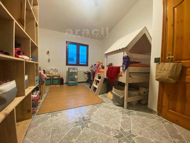 Villa en venta en Benilloba