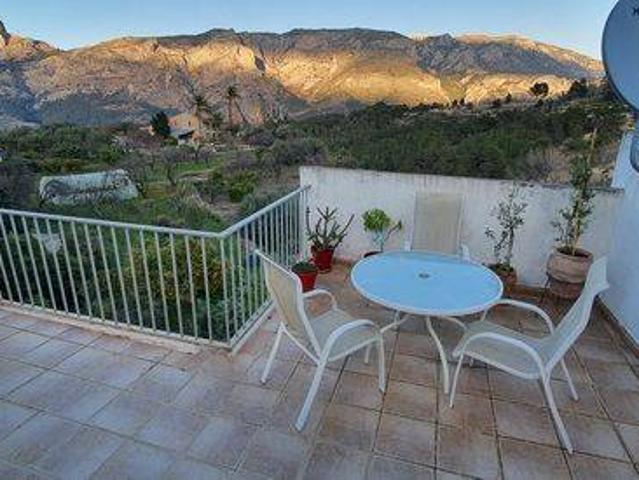 Villa en venta en Benimantell