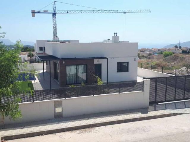 Villa en venta en Benimantell