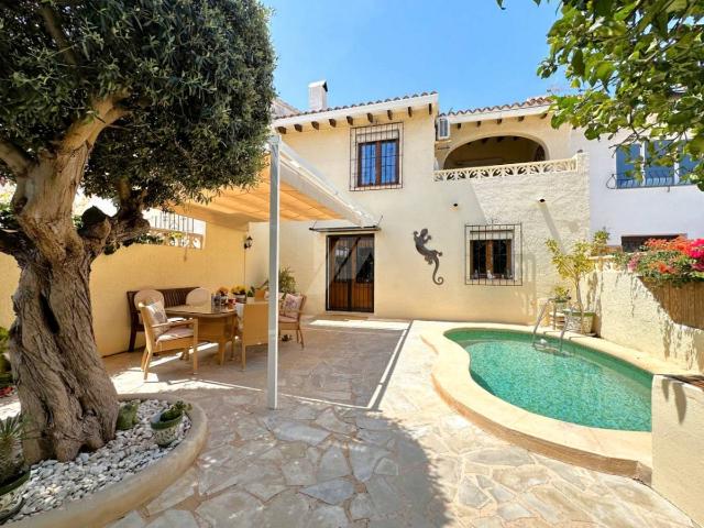 Villa en venta en Teulada
