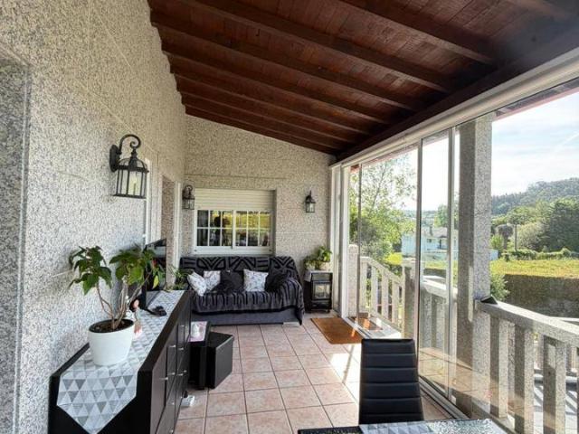 Chalet en venta en Bergondo, A Coruña