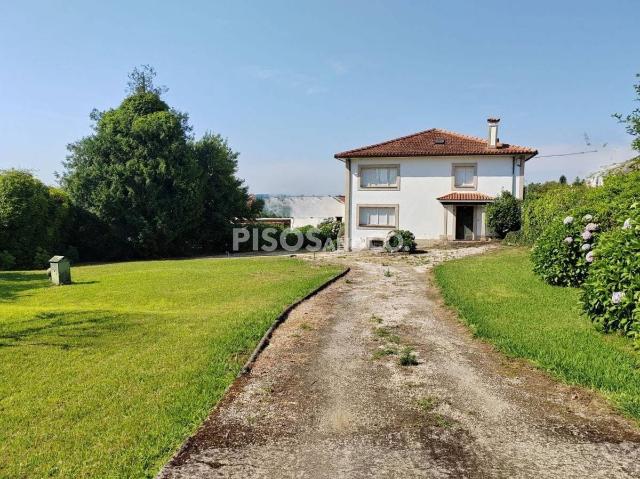 Chalet en venta en Bergondo, A Coruña