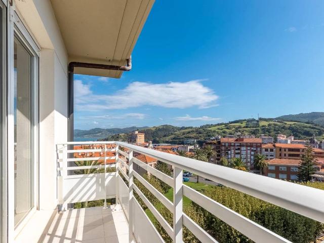Chalet en venta en Bermeo, Vizcaya