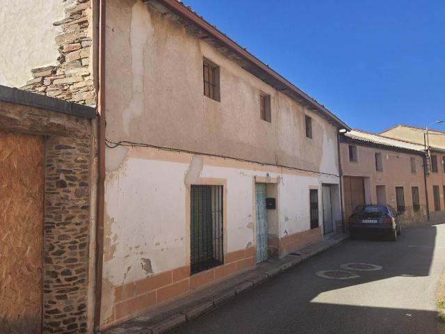 Chalet en venta en Bernardos, Castilla y León