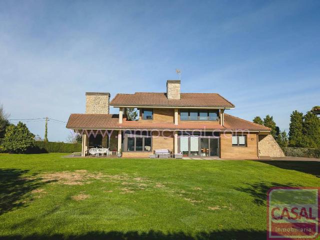 Chalet en venta en Gijón, Asturias