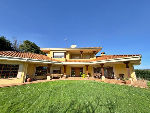 Chalet en venta en Gijón, Asturias