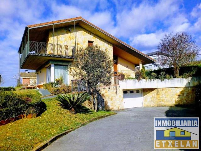 Villa en venta en Berriz, Andikoa