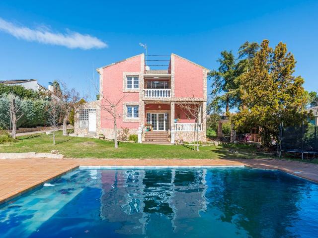 Chalet en venta en Paracuellos De Jarama, Madrid