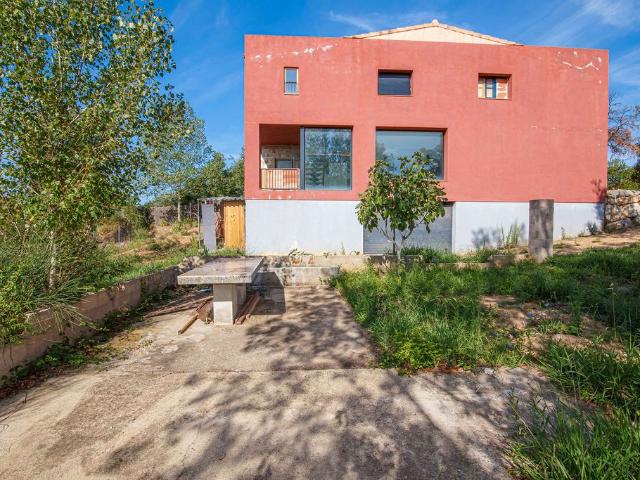 Villa en venta en Bescanó