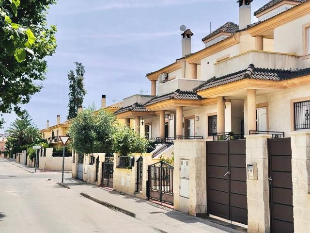 Villa en venta en Bigastro