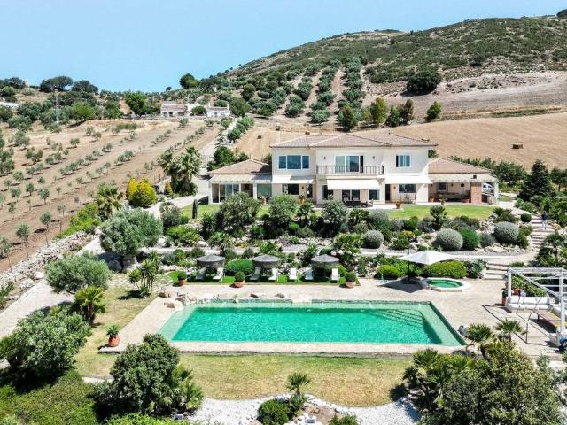 Chalet en venta en Antequera, Andalucía