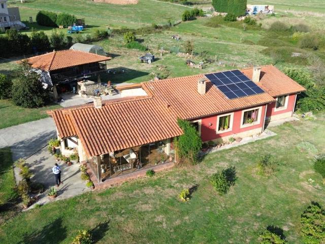 Chalet en venta en Los Laureles, Gozón