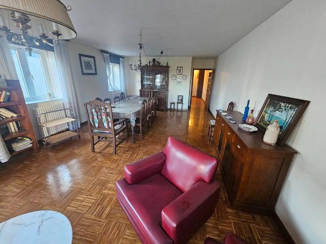 Villa en venta en Boiro, A Poza